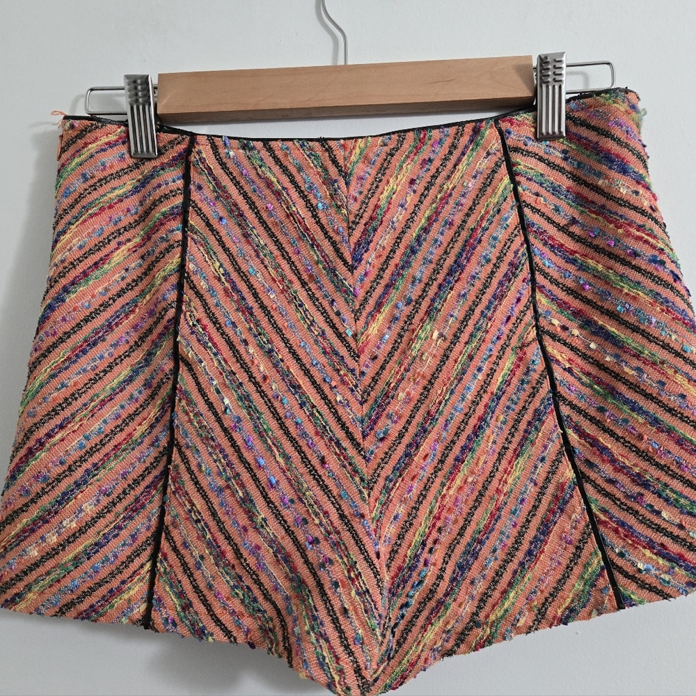 Multicolor Sripe Short Shorts